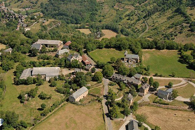 Vue aérienne du village de Maymac